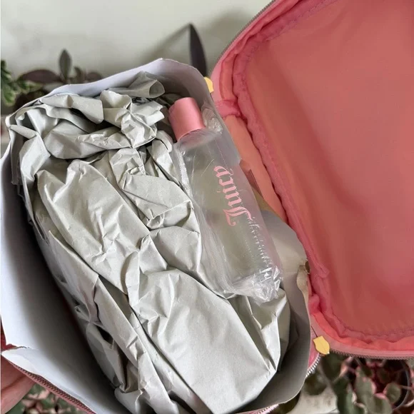 Juicy Couture Pink Velvet Strawberry Cosmetic Bag with Gold Zipper - Picture 6 of 6